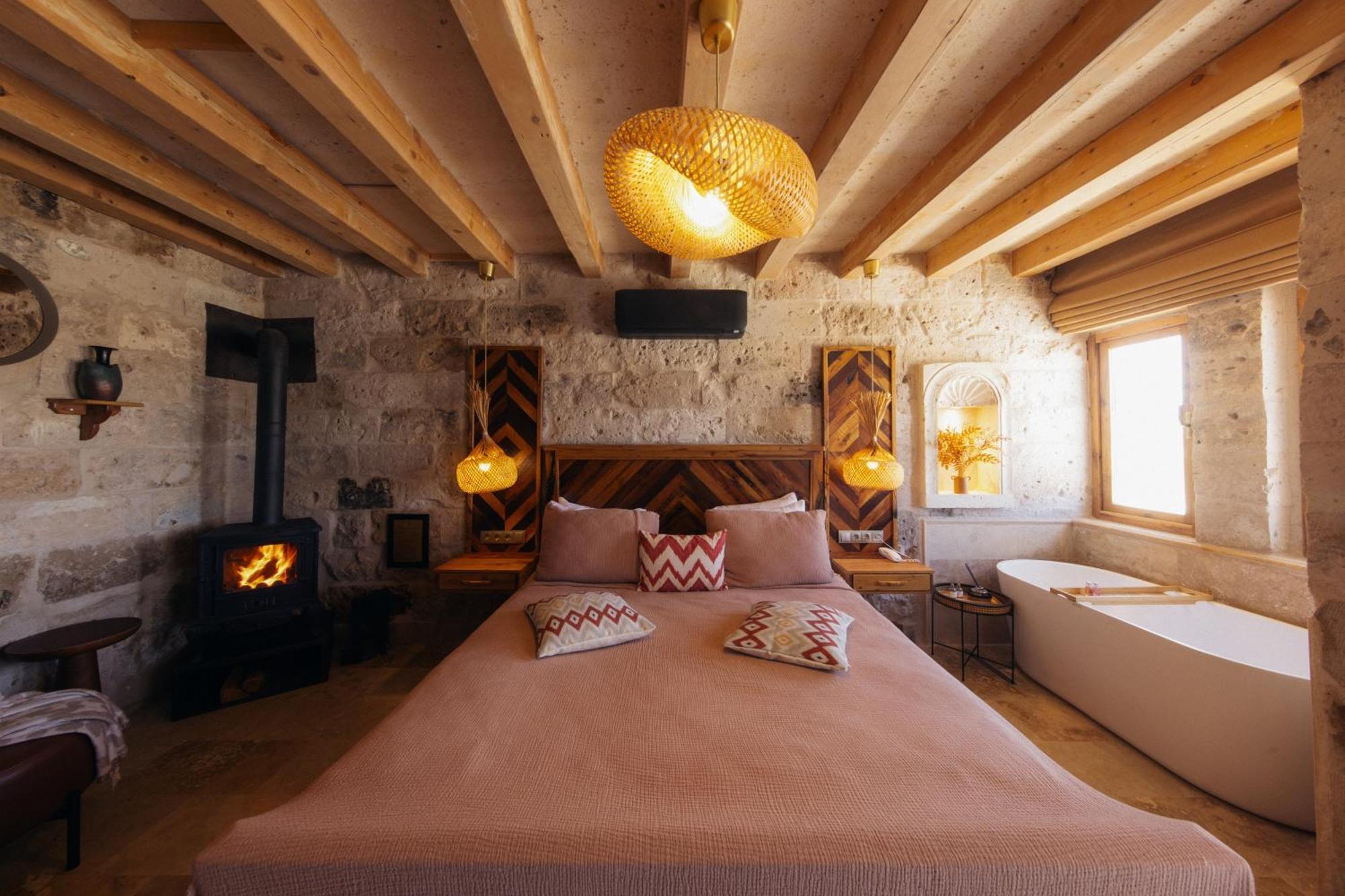 Azure Cave Suites - Cappadocia Γκόρεμε Εξωτερικό φωτογραφία