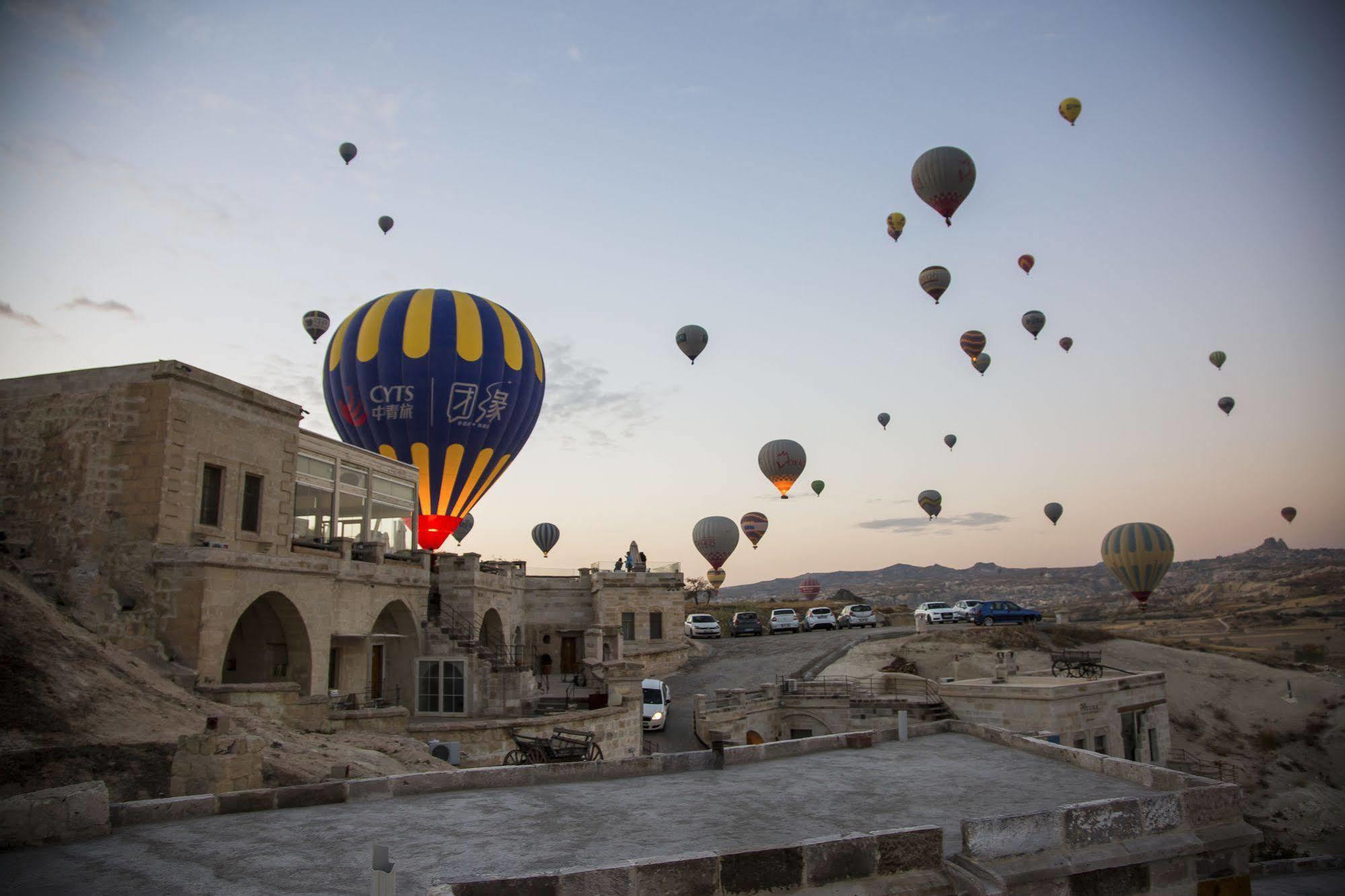 Azure Cave Suites - Cappadocia Γκόρεμε Εξωτερικό φωτογραφία